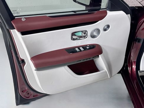Certified 2024 Rolls-Royce Ghost Extended Wheelbase AWD/4WD image 16