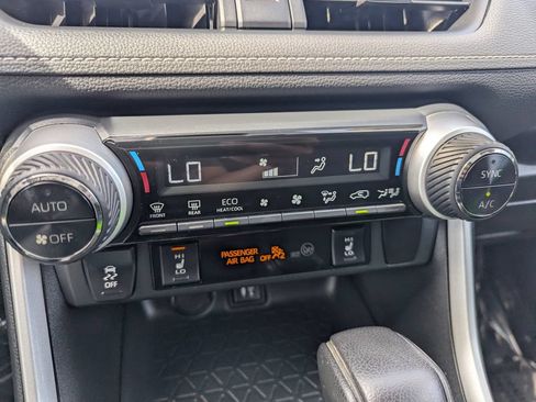 Used 2019 Toyota RAV4 XLE w/ Convenience Package AWD/4WD image 21