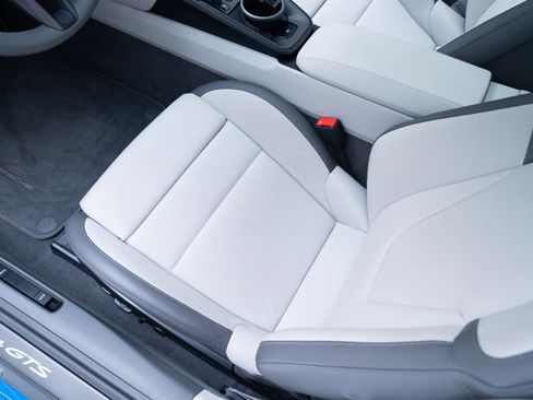 Used 2025 Porsche 911 Carrera 4 GTS image 17