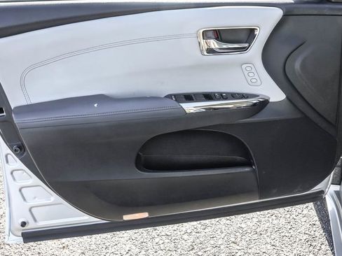 Used 2014 Toyota Avalon Limited image 24