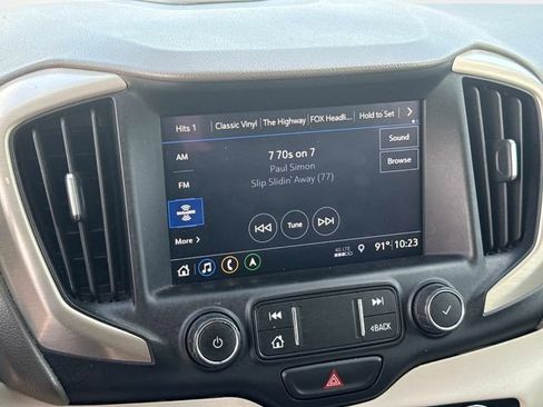 Used 2020 GMC Terrain Denali w/ Denali Premium Package FWD image 19