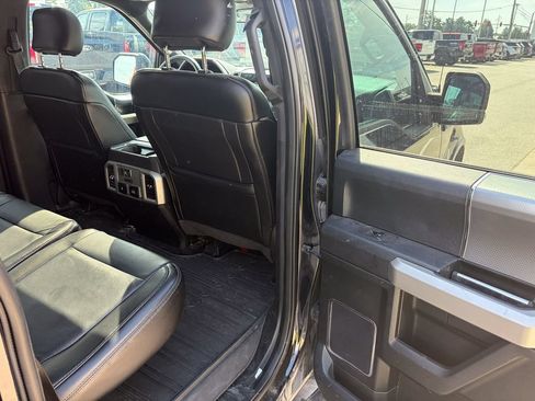 Used 2017 Ford F150 Lariat w/ Equipment Group 502A Luxury AWD/4WD image 15