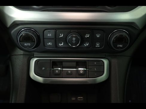 Used 2023 GMC Acadia SLT w/ Elevation Edition AWD/4WD image 28