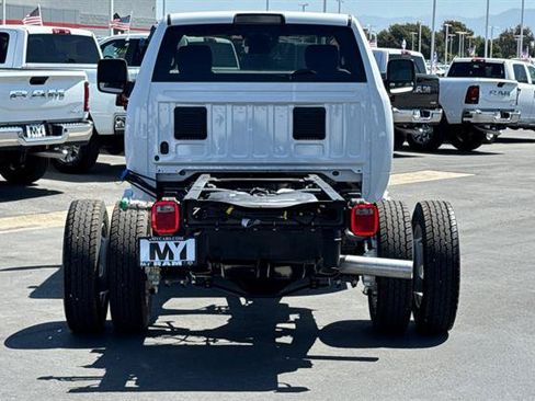 New 2026 RAM 4500 Tradesman w/ Chrome Appearance Group AWD/4WD image 4