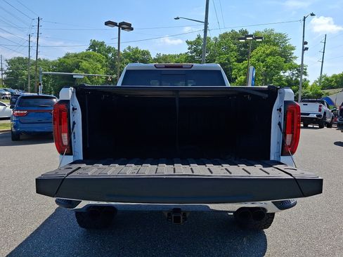 Used 2021 GMC Sierra 1500 SLT w/ SLT Premium Plus Package AWD/4WD image 29