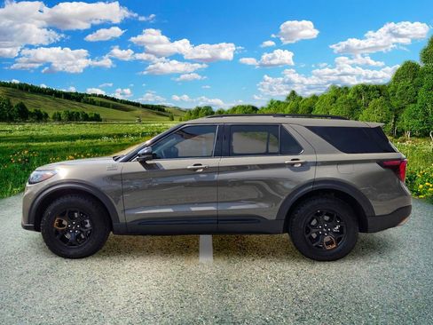 Used 2026 Ford Explorer Tremor w/ Tremor Ultimate Package AWD/4WD image 3
