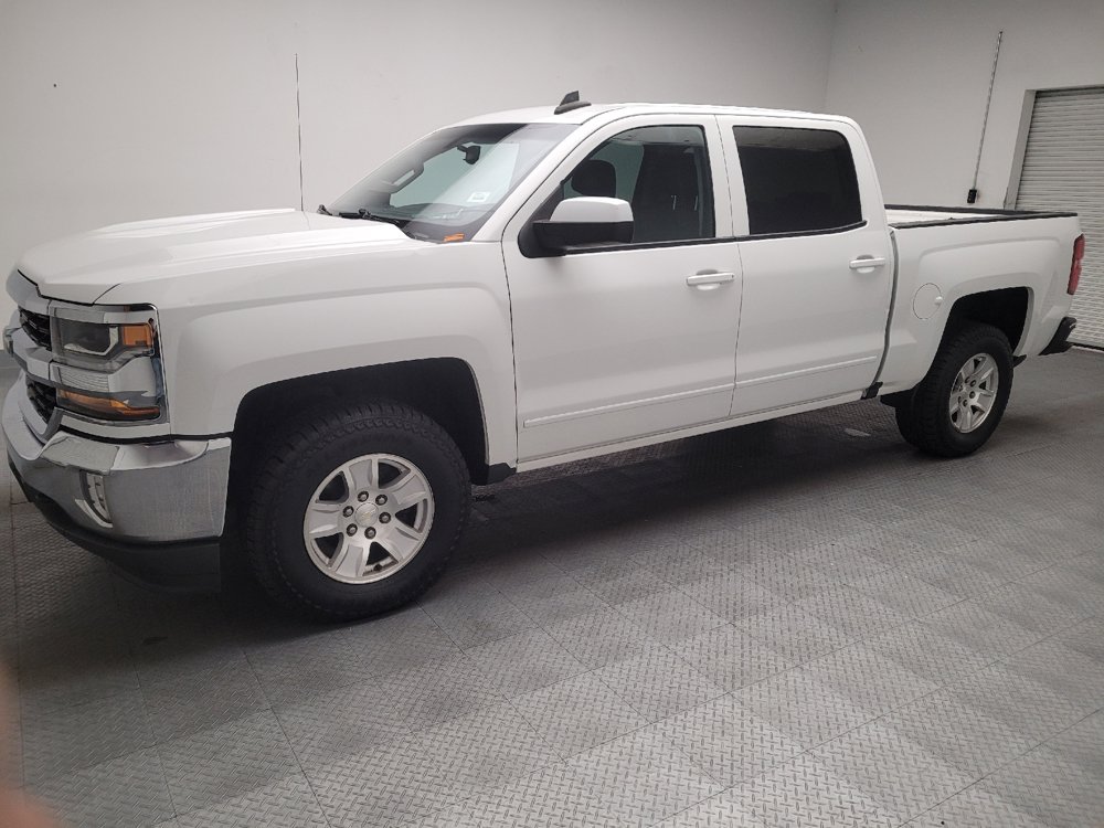 Used 2018 Chevrolet Silverado 1500 LT w/ All Star Edition AWD/4WD image 2