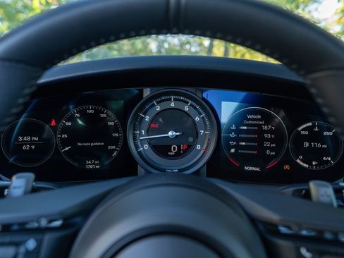 Certified 2024 Porsche 911 Carrera S w/ Sport Package image 27