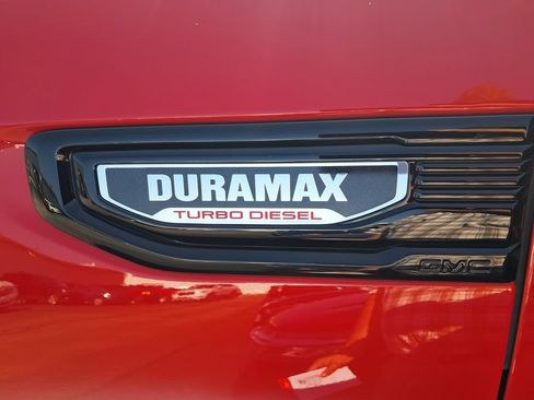 Used 2024 GMC Sierra 1500 Elevation w/ Preferred Package AWD/4WD image 11