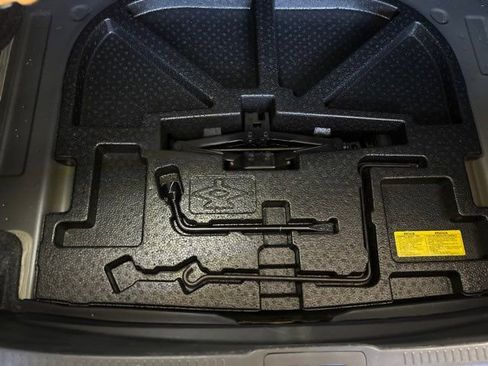 Used 2013 Toyota Camry SE image 31