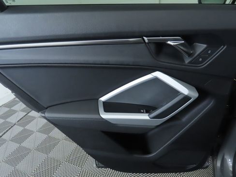 Used 2023 Audi Q3 2.0T Premium w/ Convenience Package image 26