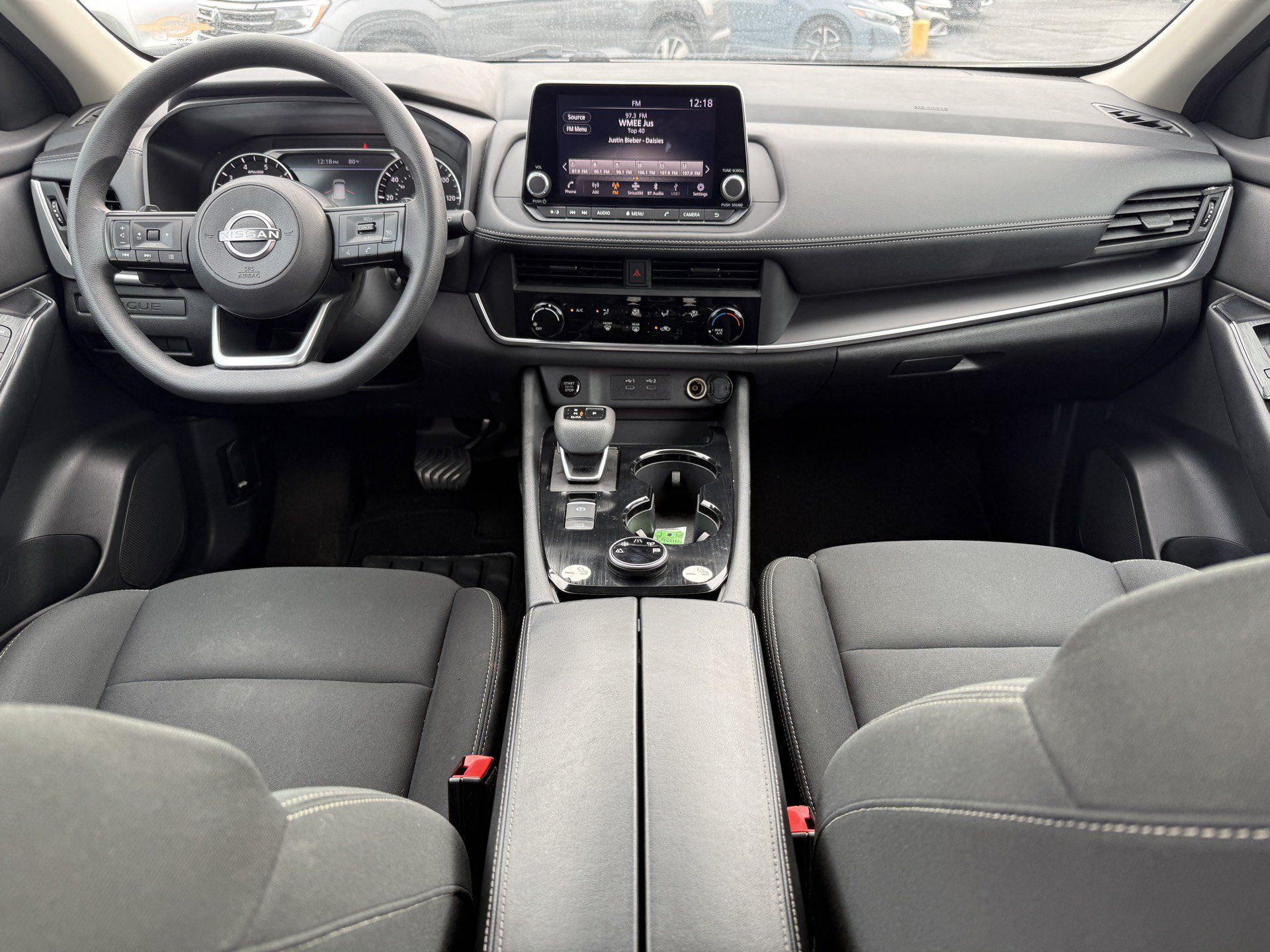 Used 2024 Nissan Rogue S AWD/4WD image 10