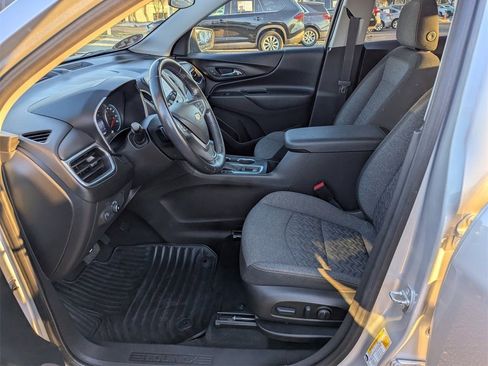 Used 2022 Chevrolet Equinox LT image 13