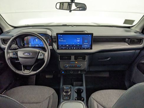 Certified 2025 Ford Maverick XLT w/ XLT Luxury Package AWD/4WD image 9