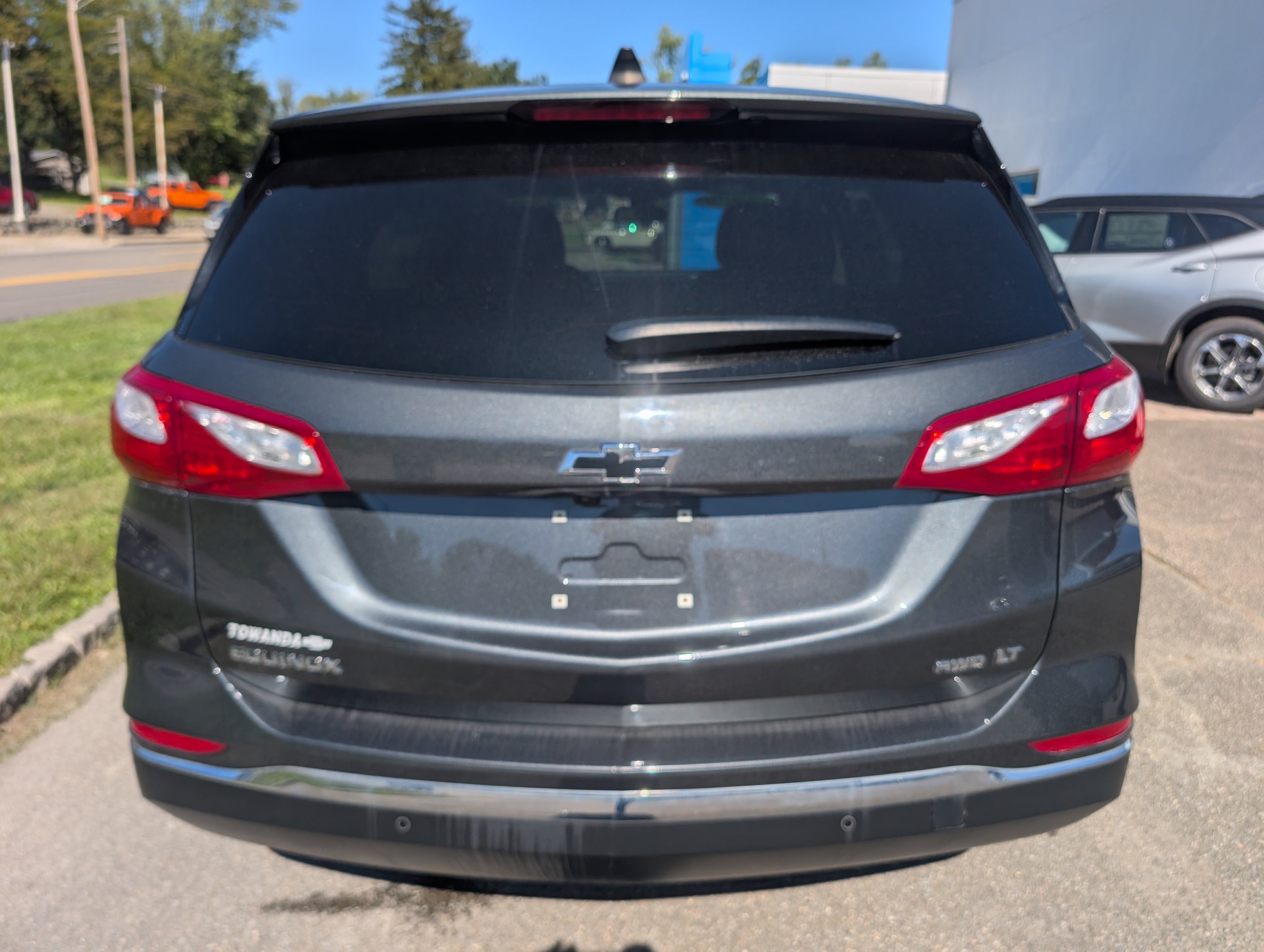 Used 2020 Chevrolet Equinox LT w/ Sport Edition AWD/4WD image 5