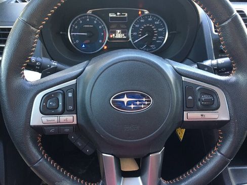 Used 2016 Subaru Crosstrek 2.0i Premium image 10