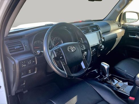 Certified 2021 Toyota 4Runner TRD Off-Road AWD/4WD image 15