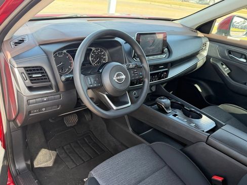 Certified 2023 Nissan Rogue SV FWD image 13