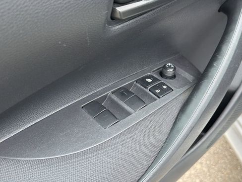 Used 2024 Toyota Corolla LE FWD image 15