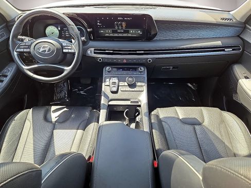 Used 2023 Hyundai Palisade Limited FWD image 17
