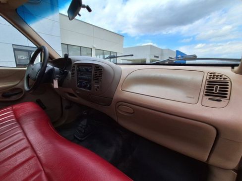 Used 1998 Ford F150 4x4 Regular Cab image 14