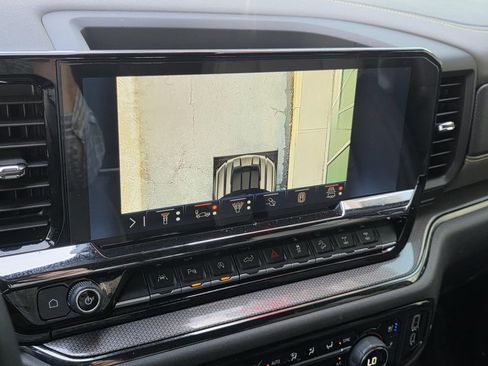 Used 2024 Chevrolet Silverado 1500 ZR2 w/ Technology Package image 25