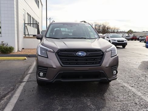 Used 2024 Subaru Forester Limited image 7