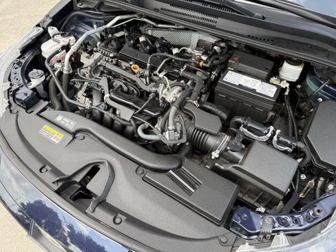 Used 2024 Toyota Corolla LE FWD image 32