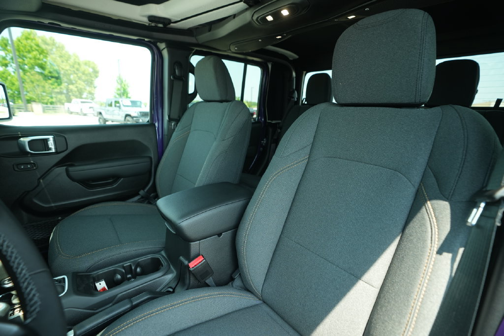 New 2026 Jeep Gladiator Sport AWD/4WD image 37