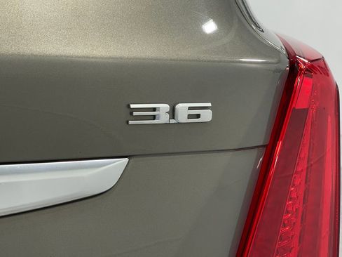 Used 2018 Cadillac XT5 Luxury w/ Driver Awareness Package image 43