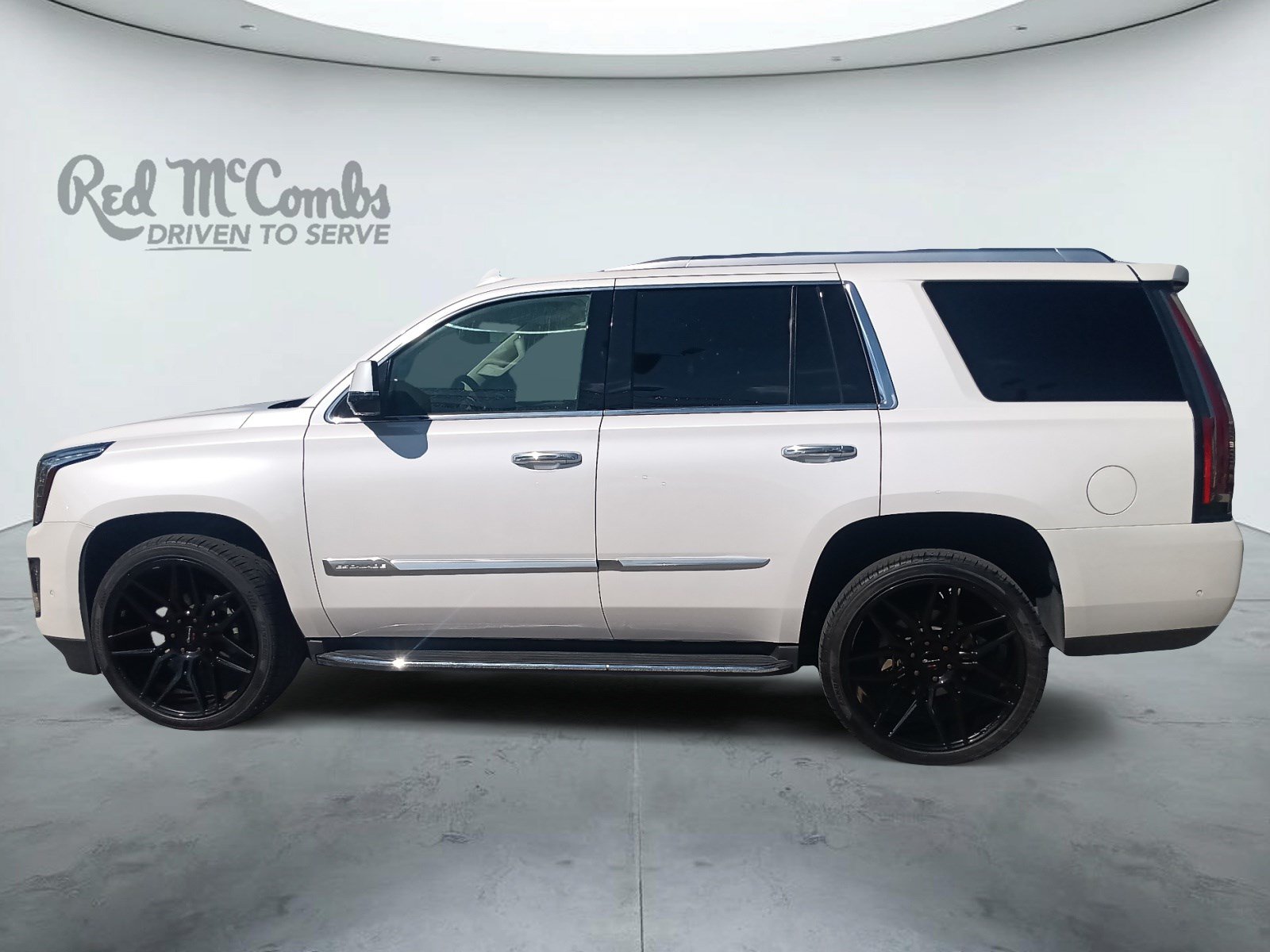 Used 2019 Cadillac Escalade Premium Luxury AWD/4WD image 8