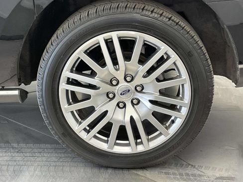 Used 2022 Ford Expedition Max Limited AWD/4WD image 12