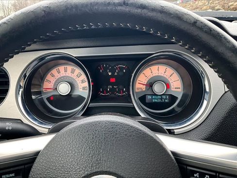 Used 2012 Ford Mustang Premium image 17