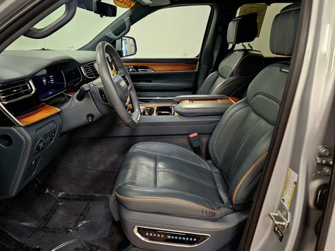Used 2022 Jeep Grand Wagoneer Series II w/ Convenience Group III AWD/4WD image 9