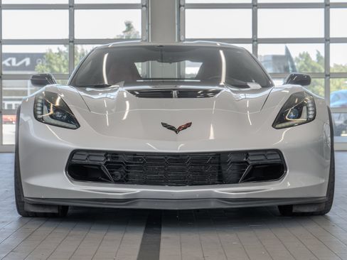 Used 2017 Chevrolet Corvette Z06 w/ Battery Protection Package RWD image 10
