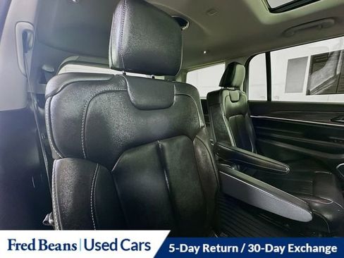 Certified 2023 Jeep Grand Cherokee L Limited w/ Black Appearance Package image 32
