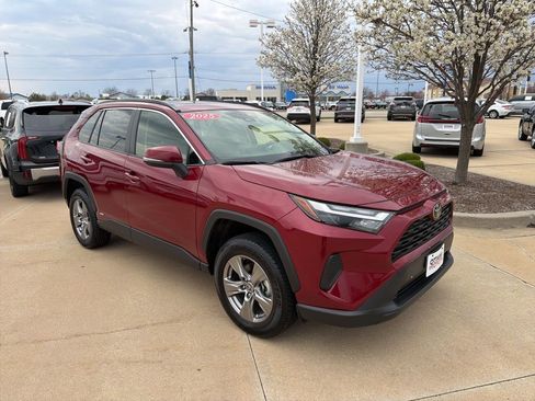 Used 2025 Toyota RAV4 XLE w/ Convenience Package image 1