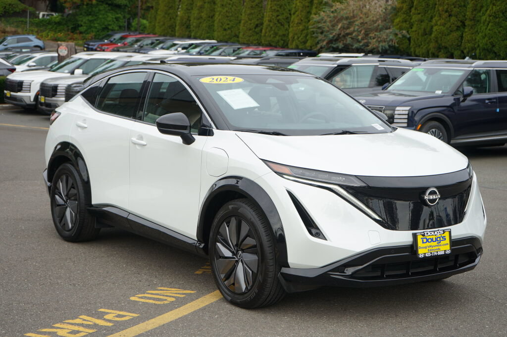 Used 2024 Nissan Ariya FWD image 3