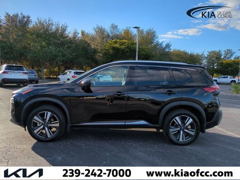 Used 2023 Nissan Rogue SL image 8