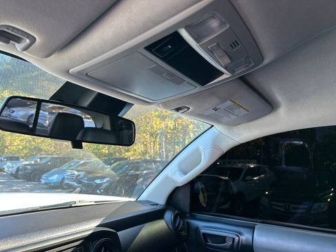 Used 2019 Toyota Tacoma SR5 image 20