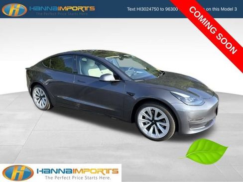 Used 2023 Tesla Model 3 Standard Range RWD image 1