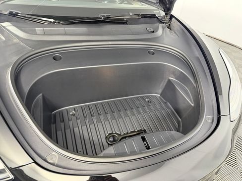 Used 2023 Tesla Model 3 Standard Range RWD image 34