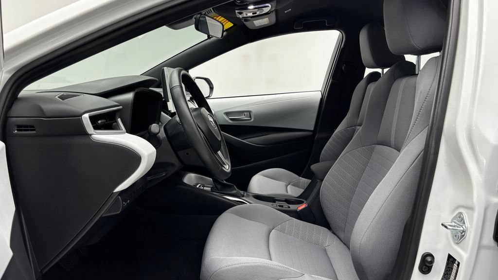 Used 2026 Toyota Corolla SE w/ SE Package FWD image 11