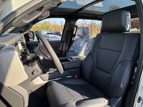 New 2026 Toyota Tundra Platinum image 13