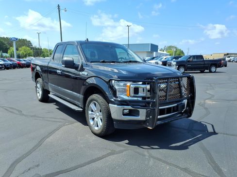 Used 2020 Ford F150 XLT w/ Equipment Group 302A Luxury AWD/4WD image 8