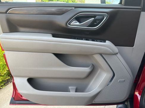 Used 2021 Chevrolet Tahoe Z71 image 13