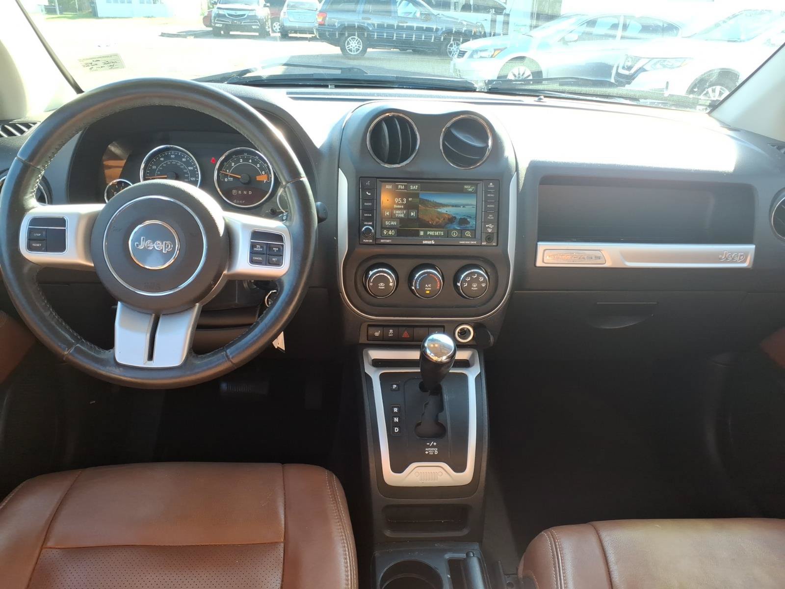 Used 2016 Jeep Compass High Altitude AWD/4WD image 7