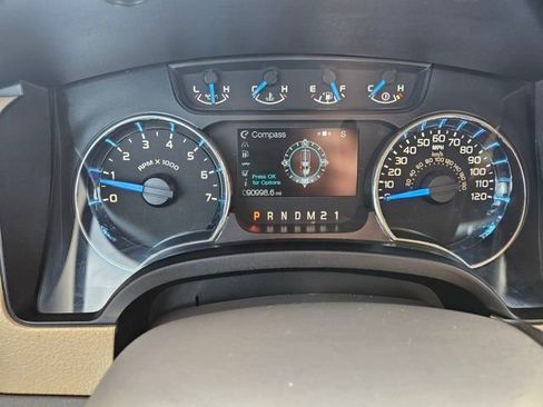 Used 2013 Ford F150 XLT w/ XLT Chrome Pkg image 15