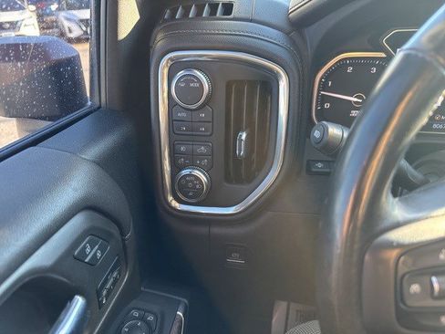 Used 2022 GMC Sierra 2500 Denali w/ Denali Ultimate Package image 22