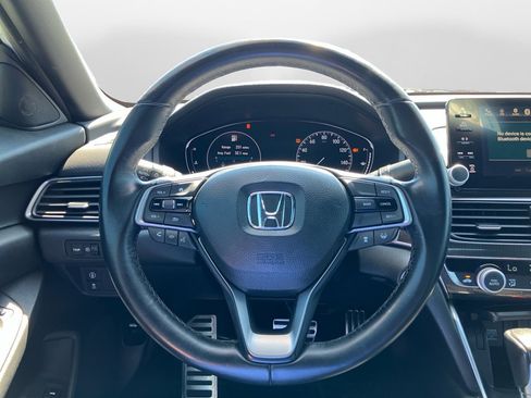 Used 2018 Honda Accord Sport image 12